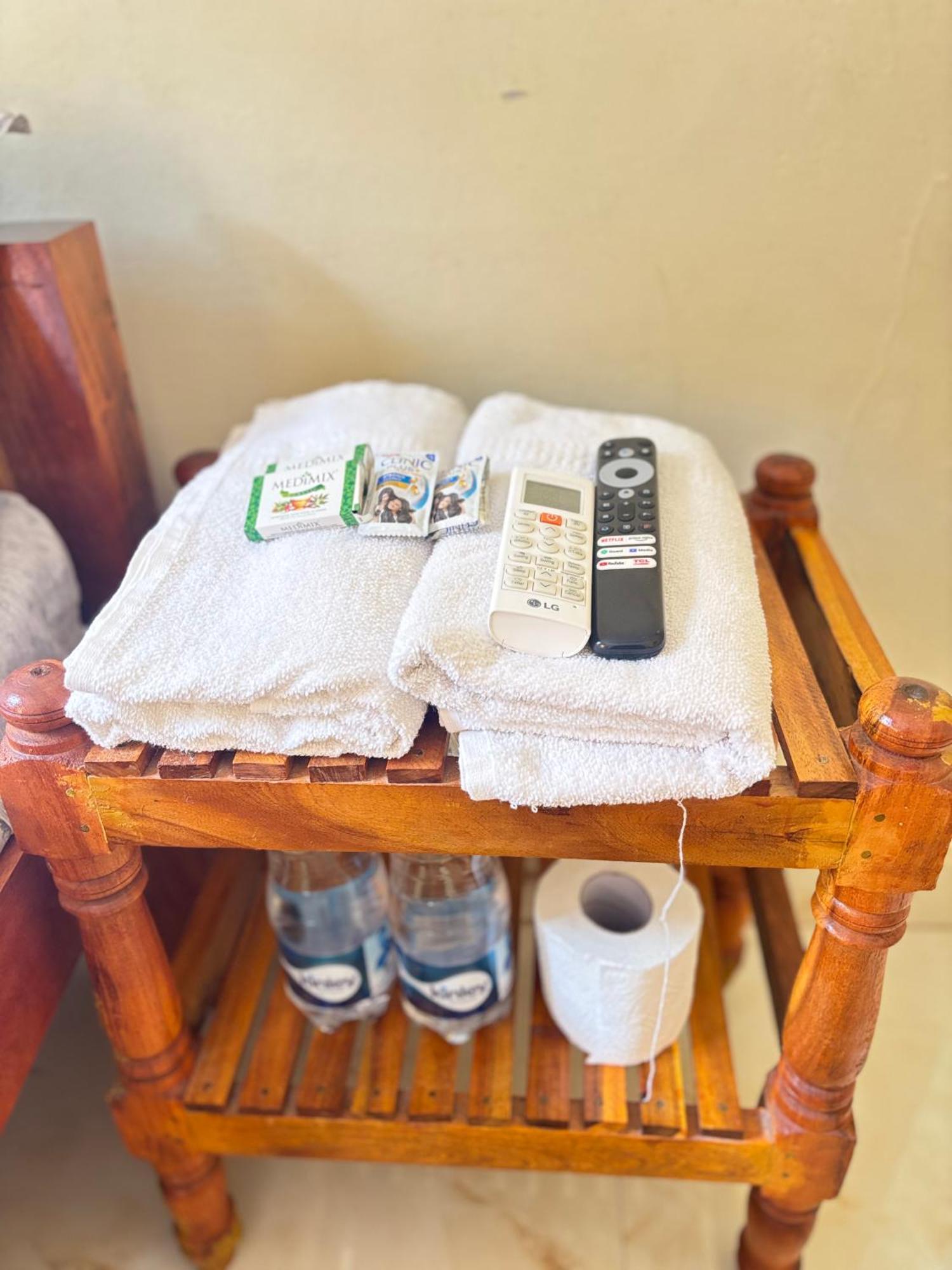Mahesh Guest House Hampi Luaran gambar