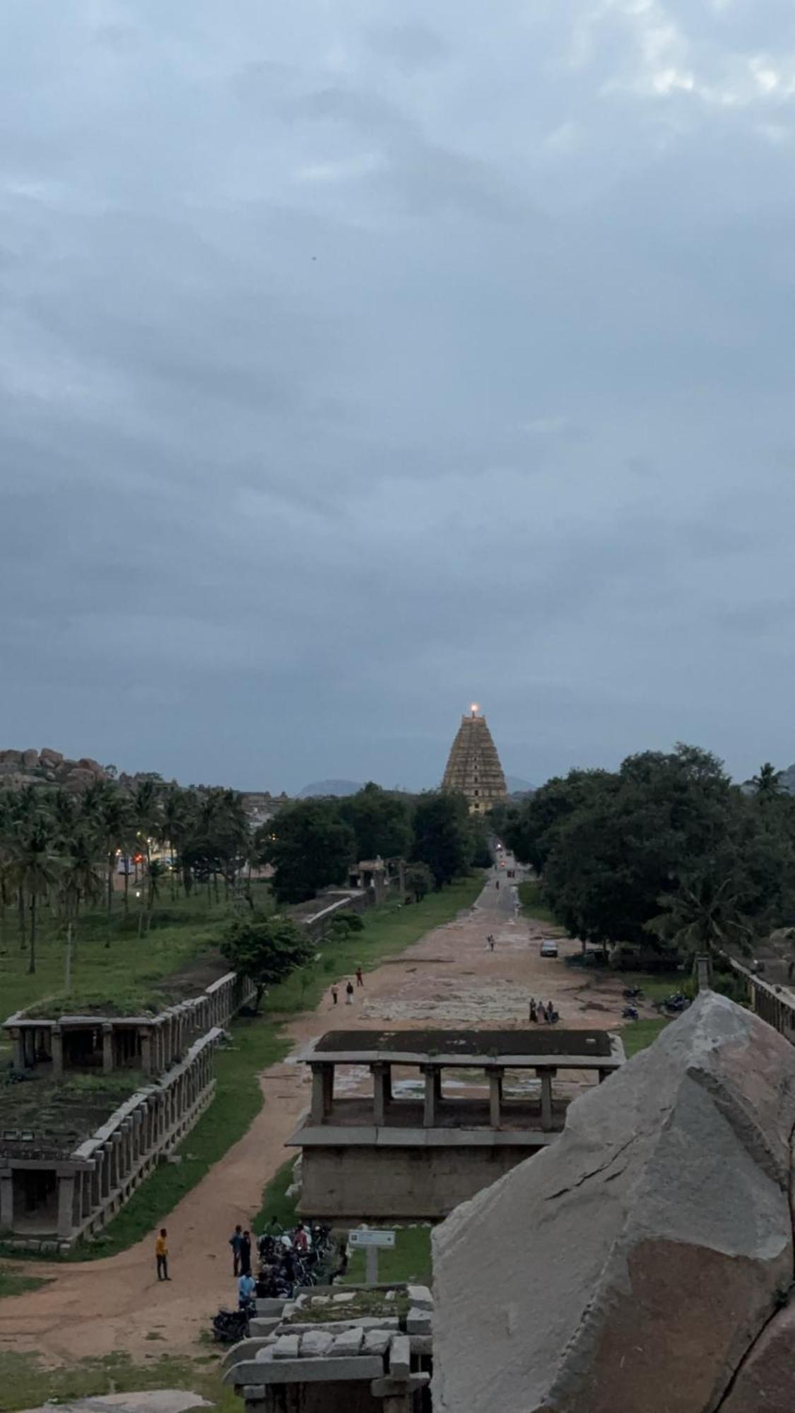 Mahesh Guest House Hampi Luaran gambar