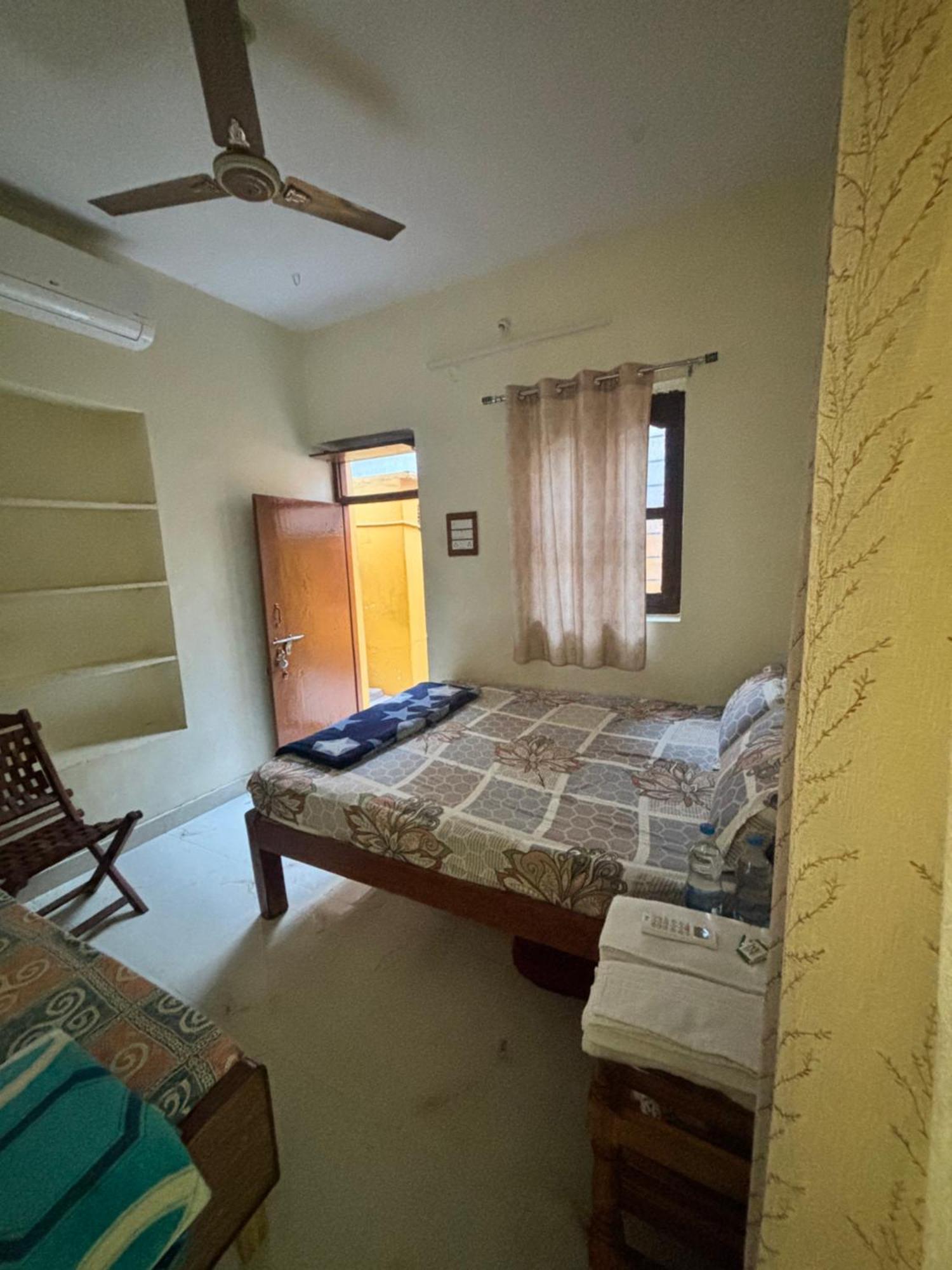 Mahesh Guest House Hampi Luaran gambar